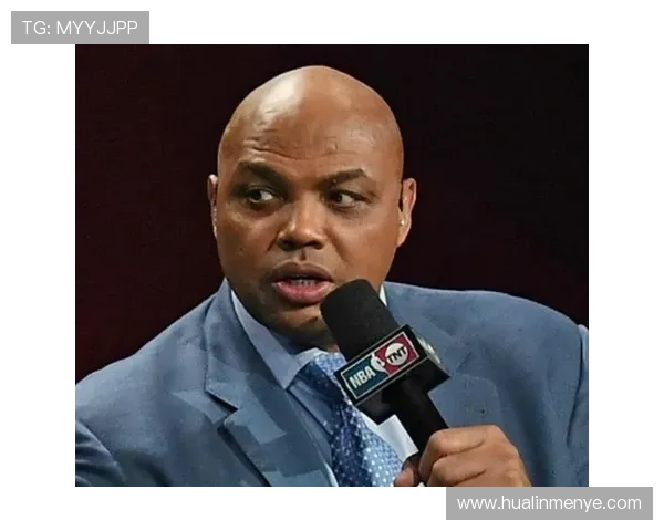 查尔斯·巴克利篮下强攻提升效率 明显优于同期内线球员